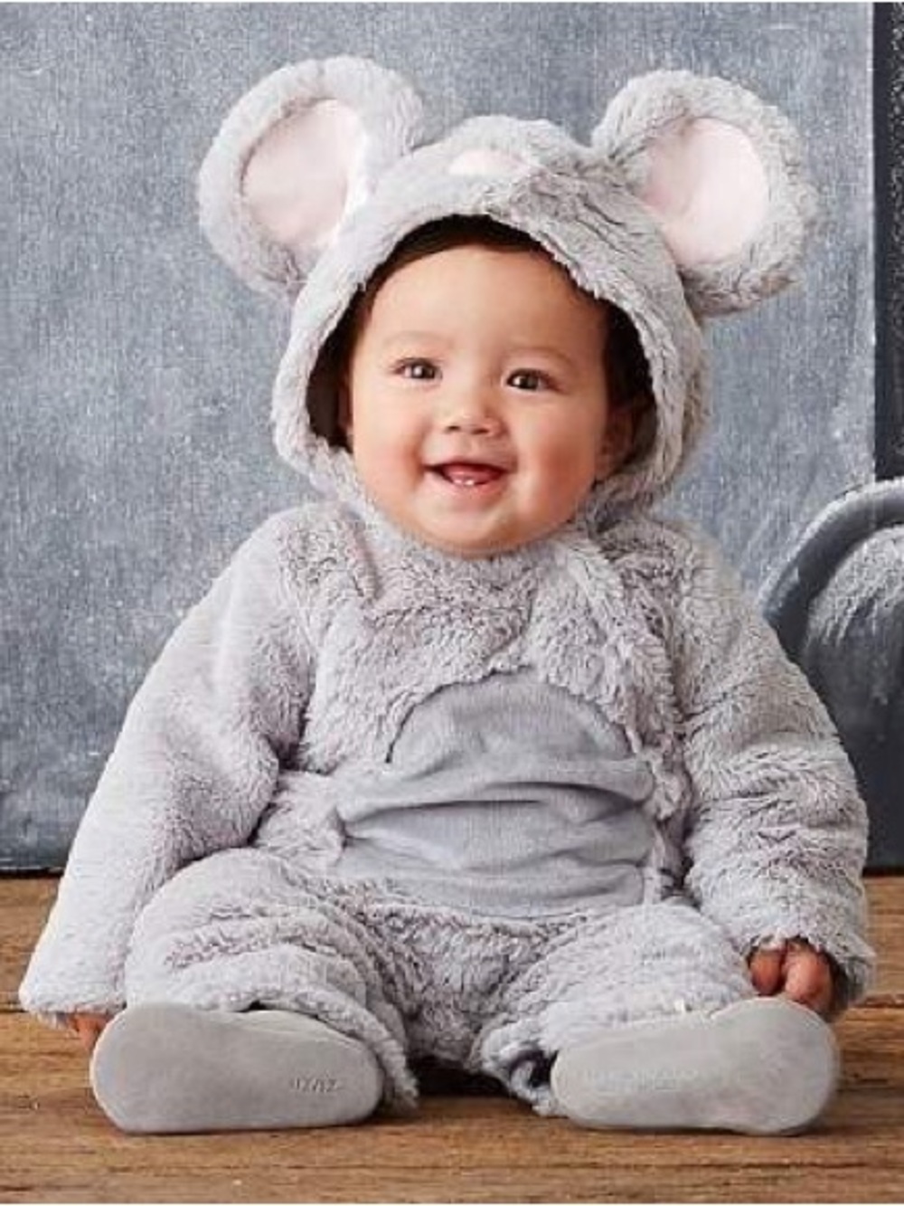 🐭 Pottery Barn Kids Light Gray mouse